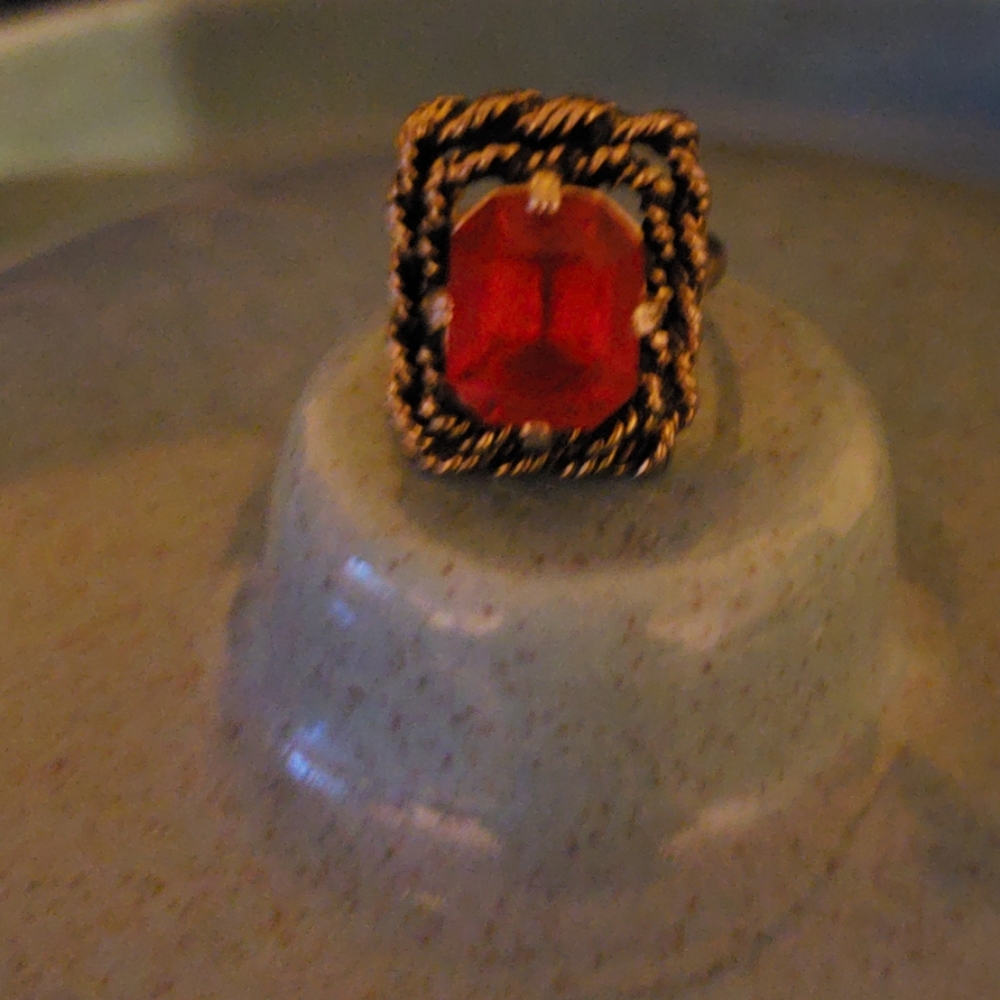 Ring - Picture 2 of 4